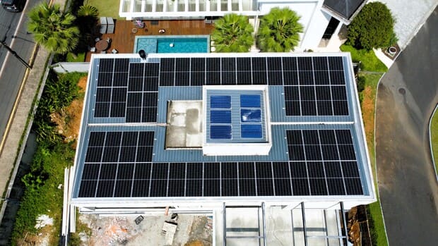 Sistema de energia solar do cliente Albano em América, Joinville