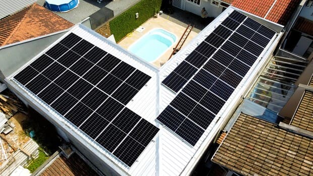 Sistema de energia solar do cliente Valter em Jaribatuba, Joinville
